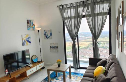 Taman Bukit Mewah Apartment | A2603 THE PLATINO NETFLIX PARADIGM MALL By STAY