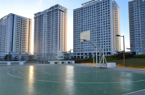 Tagaytay Condo | A2JSuites Huge Taal View Luxury Suite SMART HOME Near Skyranch, Robinsons