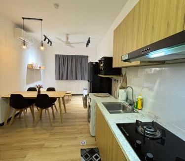Kota Kinabalu Apartment | Aariz Homestay