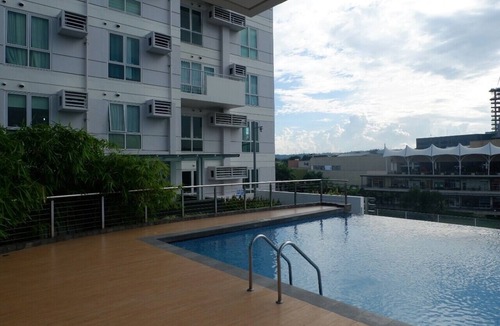 Poblacion District Condo | Abreeza Place Tower, 1-bdrm Condo with Broadband Wifi