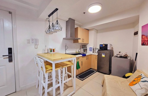 Matandang Balara Condo | Acellyne's Suites at The Residences