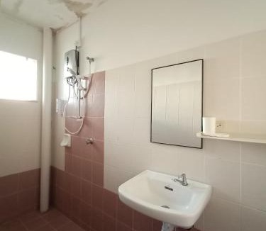 Simpang Ampat House | Adno Homestay Batu Kawan 5SB