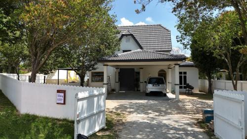 Alor Gajah Villa | Afamosa Sunset Villa 22pax Snooker BBQ KTV New