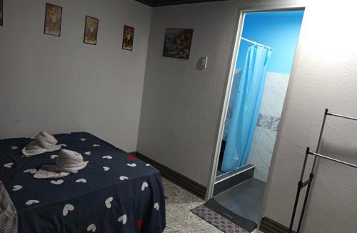 Clarin Bed & Breakfast | Affordable bedspacer good for 8 with breakfast