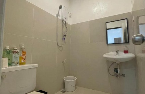 Mactan Export Processing Zone Apartment | Affordable Travellers Studio Condo near Mactan Airport by A&C