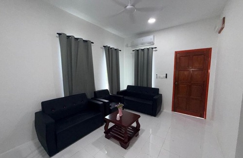 Interior Divison House | AiNi's Homestay 1