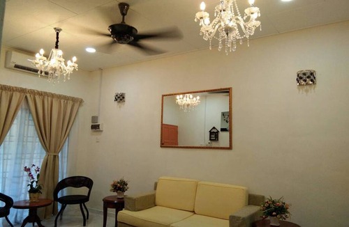 Ulu Kinta House | Ainis Guest House at The Lost World of Tambun