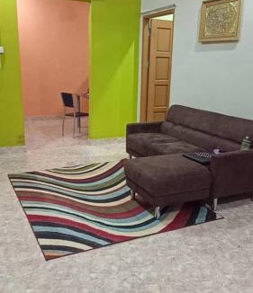 Rambai House | Al-Kautsar 3BR Kid's Pool Aircond & Wi-Fi