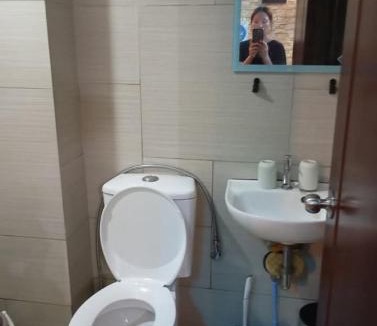 Muntinlupa Apartment | Alabang Staycation by Calvin