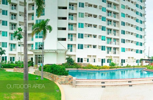 Muntinlupa Apartment | Alabang Staycation near Airport (NAIA)