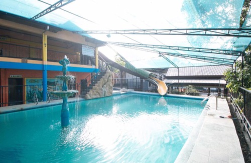 Morong Hotel | Alamaris Resort RedPartner