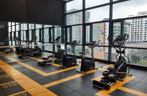 Seksyen 14 Apartment | Alinea BlueView Suites | 400m to LRT | Free Parking | Shah Alam | Pool | Wifi
