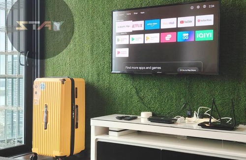 Nusajaya Apartment | Almas Suites Cozy King Bed Studio Netflix By STAY