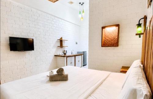 Tawala Hotel | Alona Marga