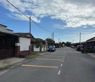 Kampung Sematang Apartment | Alor Setar Homestay at Kuala Kedah 3 Rooms 2 Bathroom