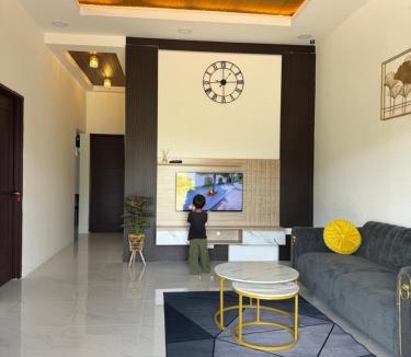 Kuala Teriang House | Alunan Padi HOMESTAY