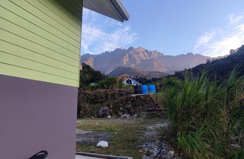 Kundasang House | Alwani Mesilou Homestay Kundasang