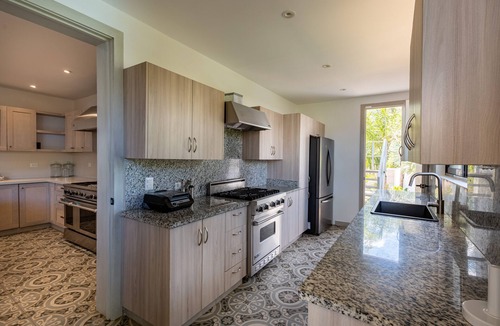 Las Terrenas Villa | Amazing beach front new villa. Beatifull 8 suites for 22 guests. Cheff optional