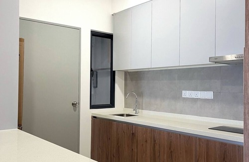 Taman Pertama Apartment | Ancestry 3BR @ M Vertica | MRT Access+Netflix+WiFi