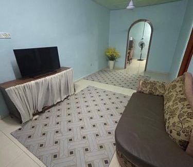 Alor Gajah House | Annur Suite Homestay