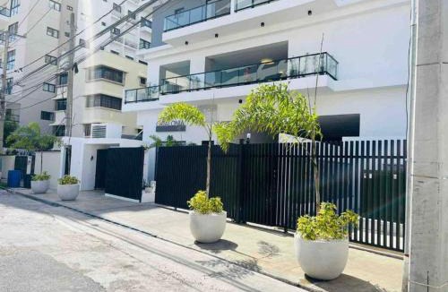 Lope De Vega Apartment | Apartamento Amueblado Torre Catalonia Met