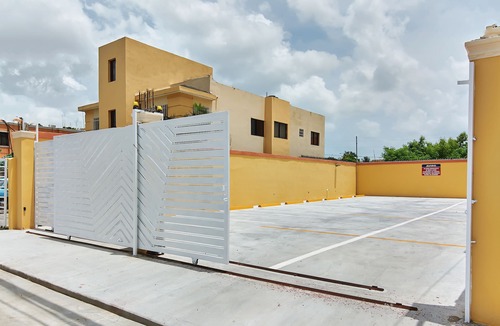 Corales del Sur Apartment | Apartamento familiar de 1 dormitorio con balcón a 15 minutos del aeropuerto.