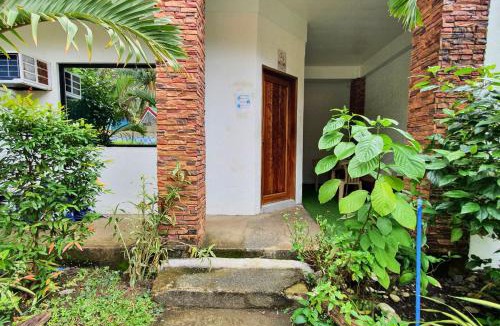 Real Hotel | Appleton Liitle Paradise Beach Resort & Restaurant Apartment