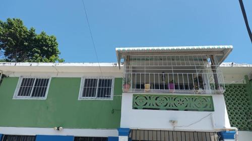 Barrio La Fortaleza Vieja Apartment | Apto 2Habitaciones con Aire y Vista al Malecón de Samaná