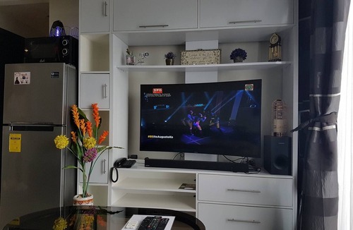 Socorro Condo | Araneta Cubao No Brown Outs 1BR Furnished Condo with Balcony free WiFi Netflix
