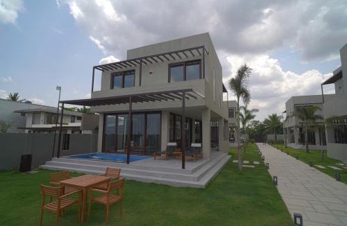 Barangay 16 Resort | Araya Beach Casas