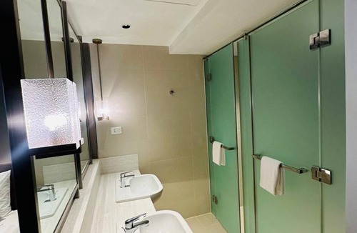 Plainview Hotel | ARMA Doré Luxury Suite at Acqua Private Residences, Manila.