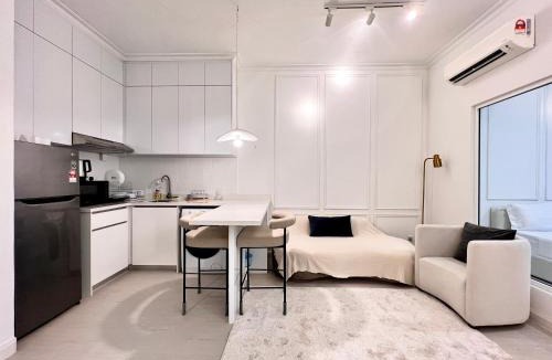 Kuala Lumpur Apartment | Arte Mont Kiara By Vacation Suites