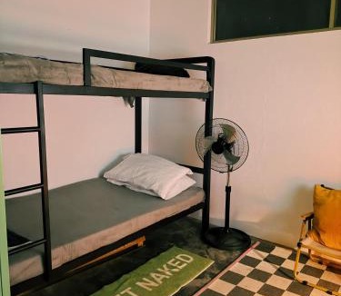 Bacnotan House | Artist Tiny Home Near Surf Town Fast WiFi Netflix Pet Friendly
