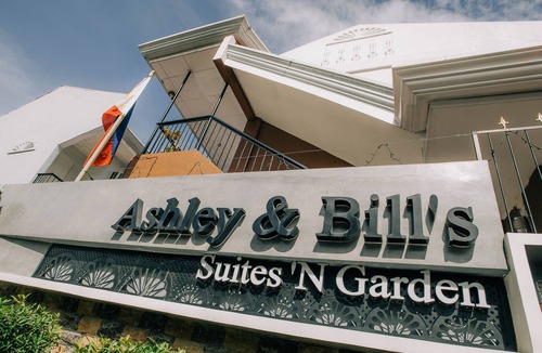 Carcar Hotel | Ashley and Bill's Suites 'N Garden