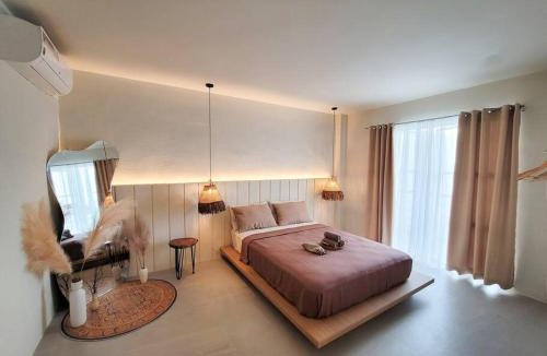Maribago Villa | Athens Pool Villa