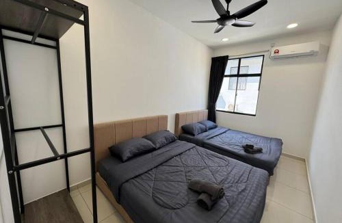 Tebrau House | Austin Crest