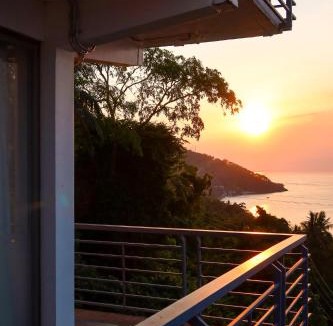 Puerto Galera Hotel | AV Suites