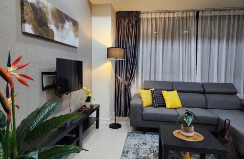 Cyberjaya House | Avenpeak Homestay Tamarind Wifi, Netflix, Iron, Filter, TV, Self Checkin