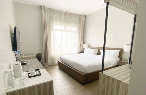 Bacolod Hotel | Avenue Suites Hotel