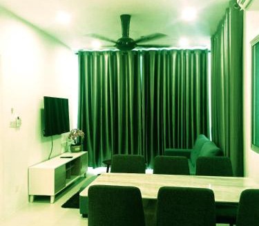 Pusat Komersil Lee Ling House | AWAFAHOMESTAY