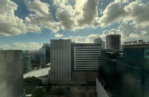 Lahug Apartment | Ayala center with hotel amenities