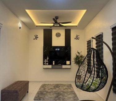 Kampung Tebok House | Azlynie Homestay
