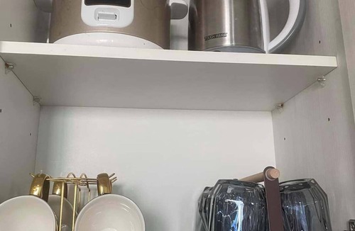 Taguig Apartment | Azure 1BR Citylights With Netlfix Near Airport