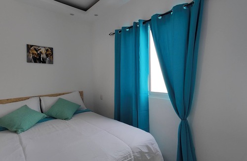 Los Melones Hotel | Azure Breeze Hotel, Experience the Caribbean!
