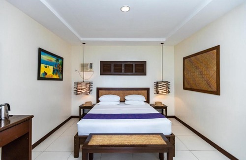 Dauin Hotel | Azure Dive Resort