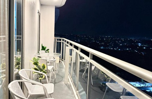 San Fernando Hotel | Azure North with PS4 VNH STAYCATION
