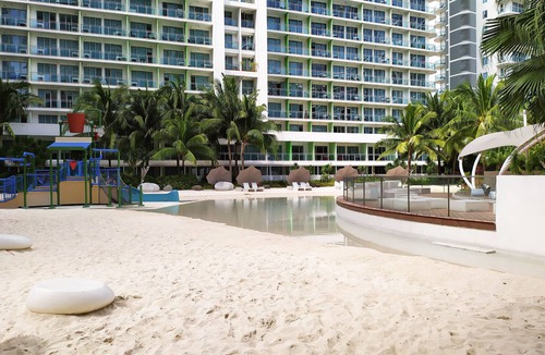 Taguig Condo | Azure Oriental Suites Condo-Staycation — 18min away from NAIA
