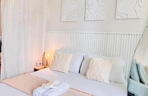 Paranaque Apartment | Azure Staycation Near Bicutan Tollgate
