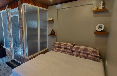 Logon Hostel | B&F Travellers Inn