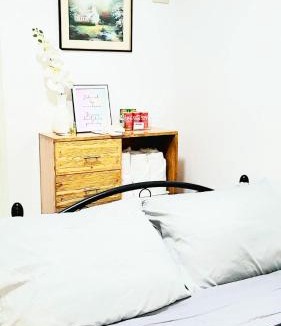 San Fernando Hostel | B Guest House Room Rentals